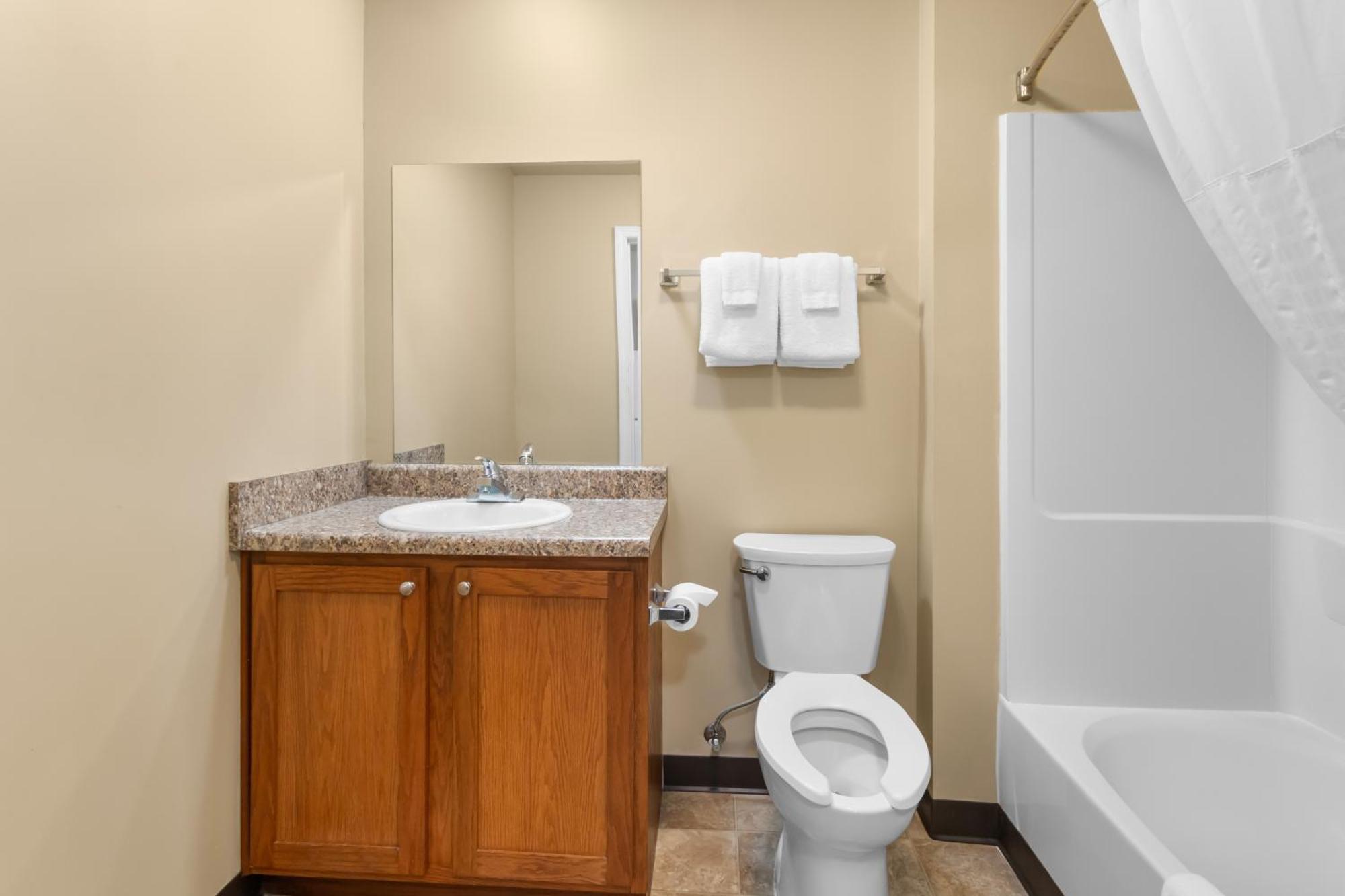 Risewell Kitchen Suites Pleasanton Extérieur photo