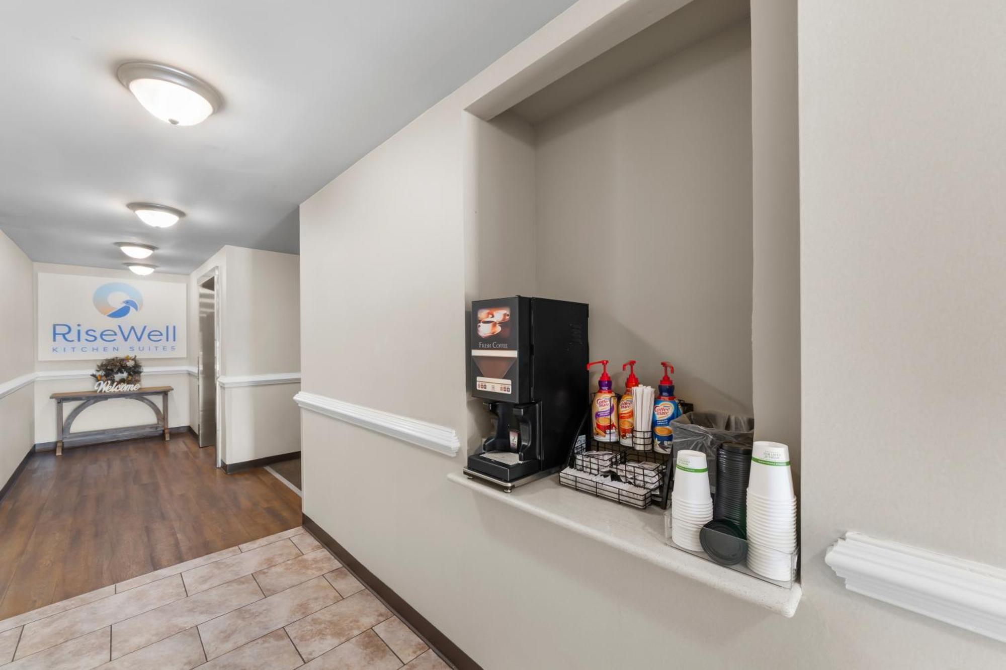 Risewell Kitchen Suites Pleasanton Extérieur photo